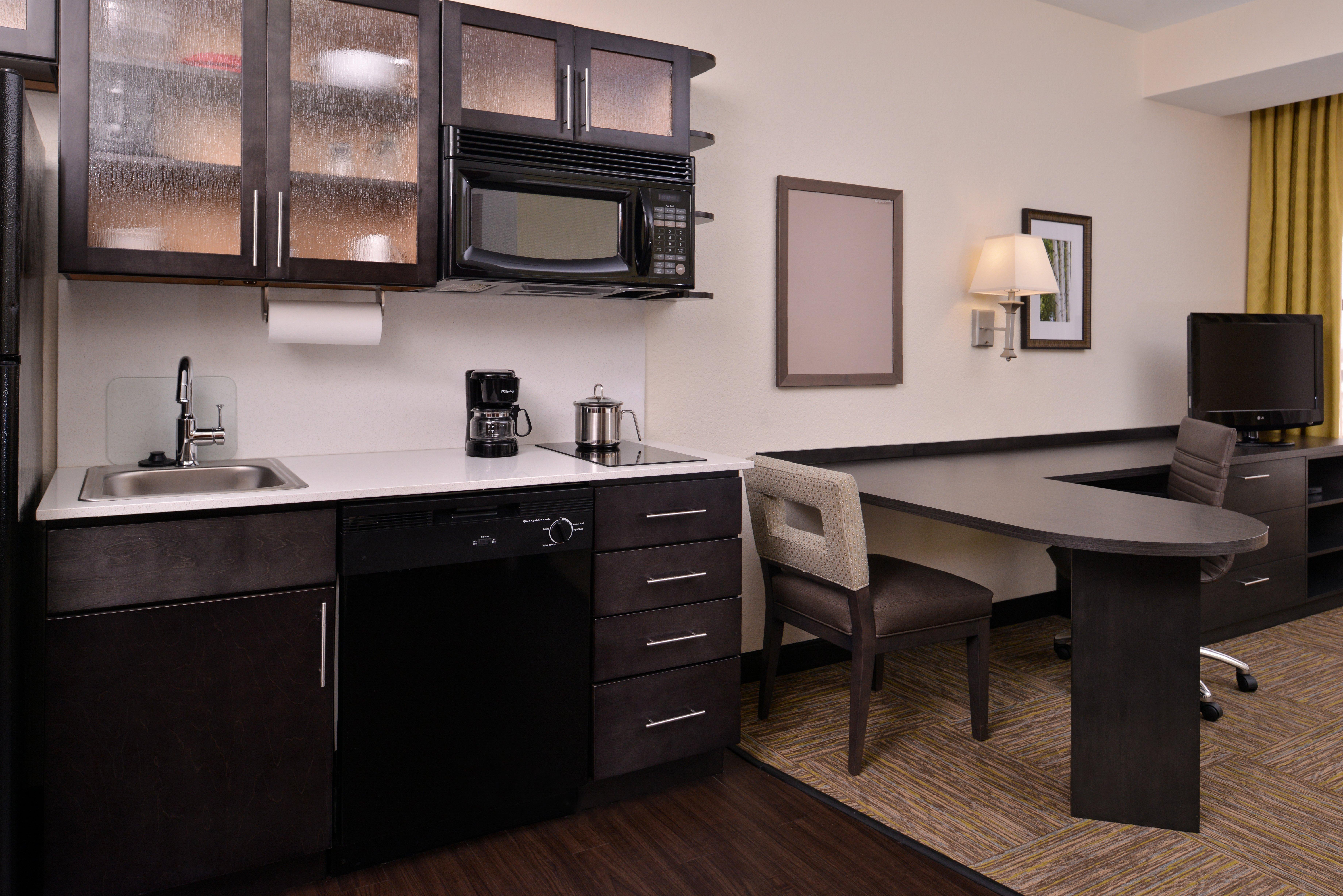 Candlewood Suites Terre Haute By Ihg Exterior foto